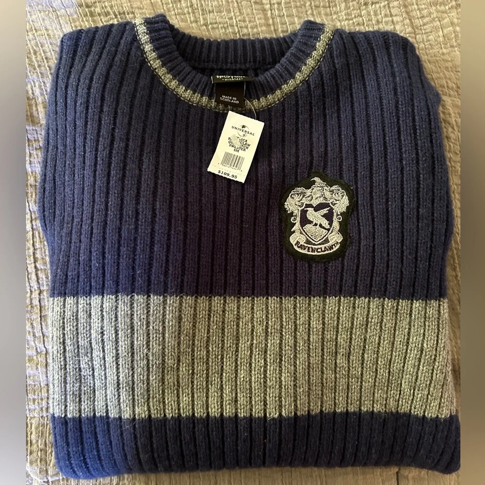 Harry Potter (Universal Studios) Sweater - Picture 3 of 7